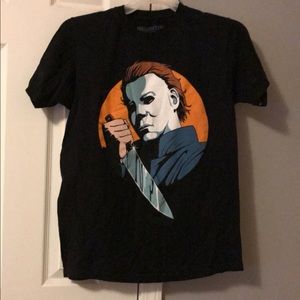 Women’s medium Halloween tee